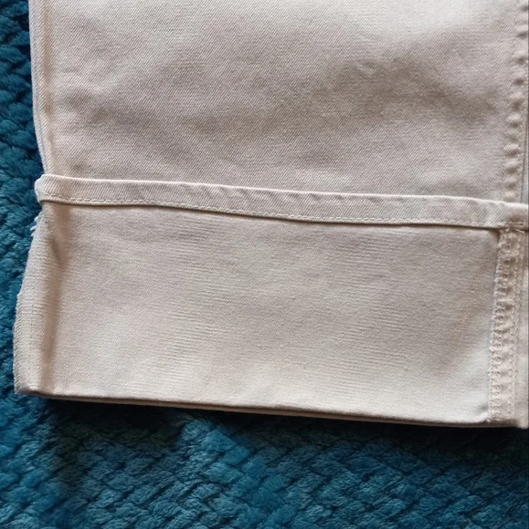 NWOT Beige Izod Mid-Calf Jeans - Picture 14 of 16